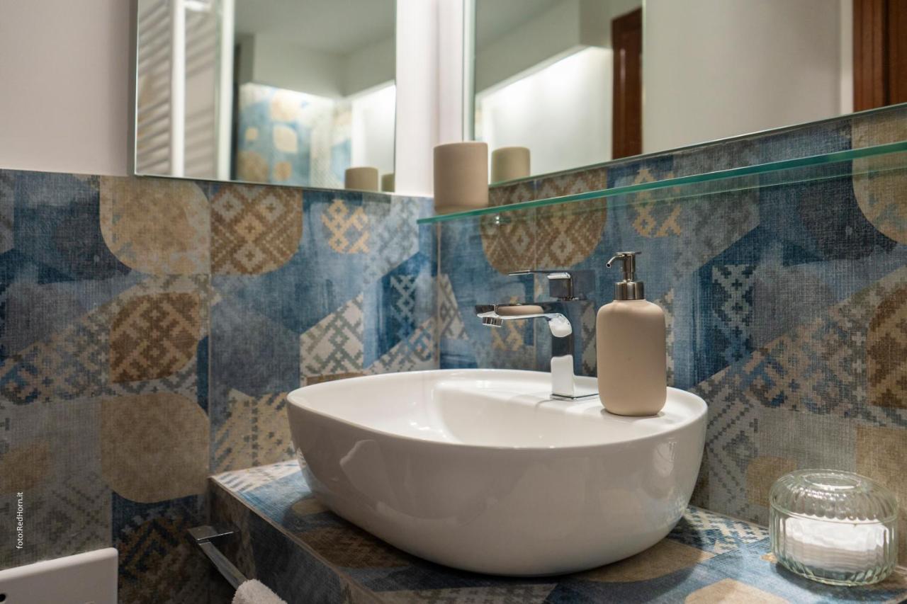 Two Rooms Chiaia 37 Νάπολη Εξωτερικό φωτογραφία