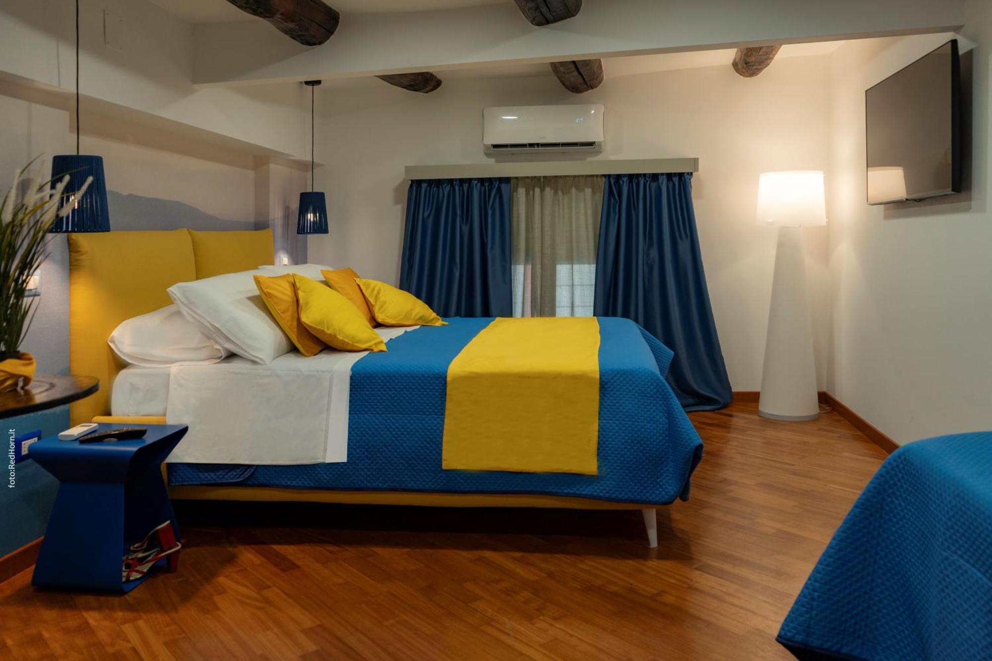 Two Rooms Chiaia 37 Νάπολη Εξωτερικό φωτογραφία